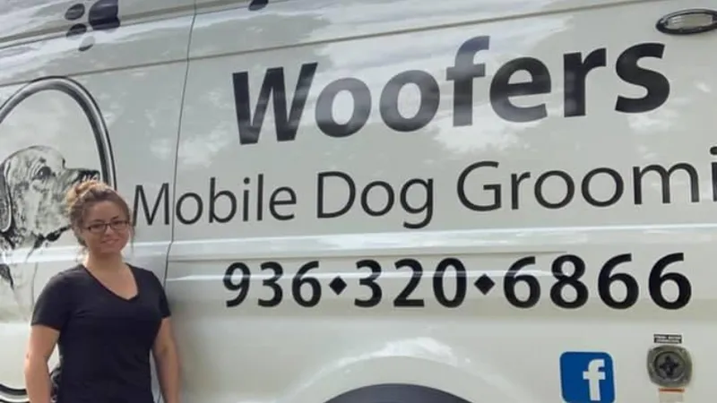 Woofers mobile dog grooming - Cat grooming in San Antonio
