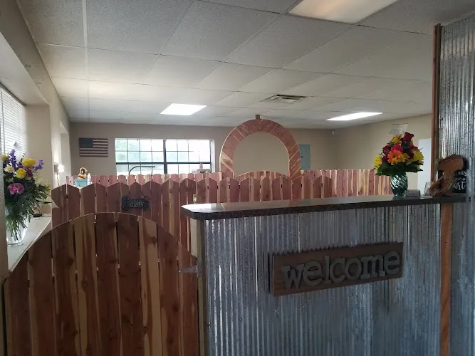 Sharon's Dog Grooming Parlour - Cat grooming in Van Buren