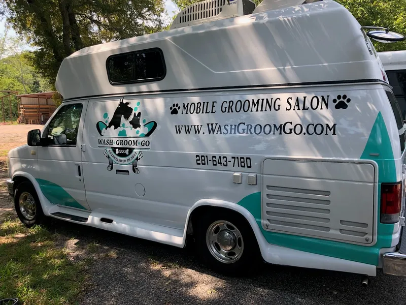 Mobile Dog Bath: Houston, Missouri City & Katy - Mobile cat grooming in Stafford, TX